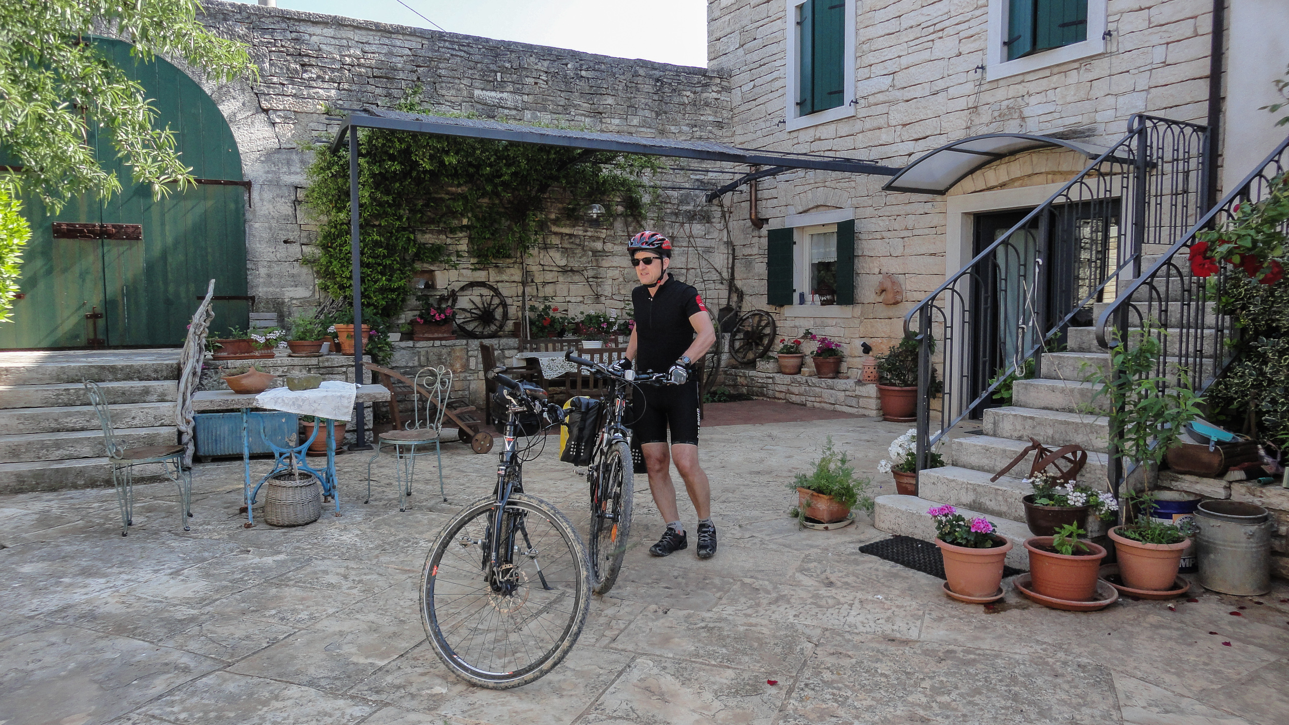 Abfahrt aus Sonjas Gehöft – fertig bepackt